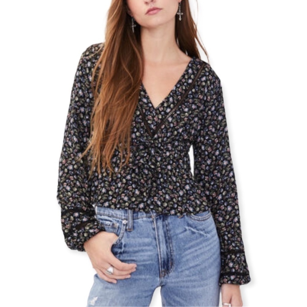 Aeropostale Long‎ Sleeve Floral Tie V-Neck Top​​​​